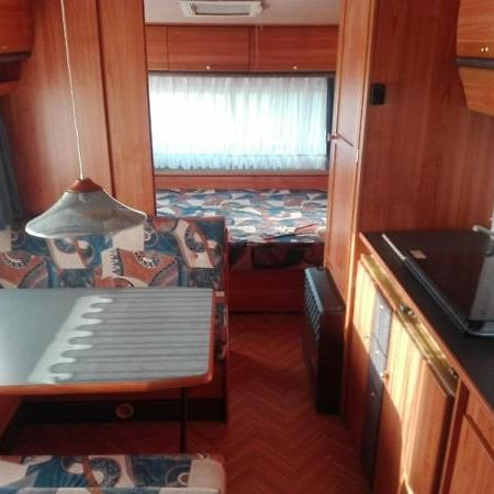Отель Sosta Camper La Specchia Сан-Пьетро-ин-Беванья Экстерьер фото