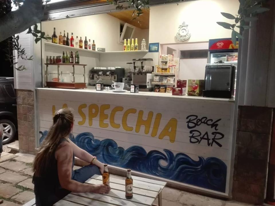Отель Sosta Camper La Specchia Сан-Пьетро-ин-Беванья Экстерьер фото